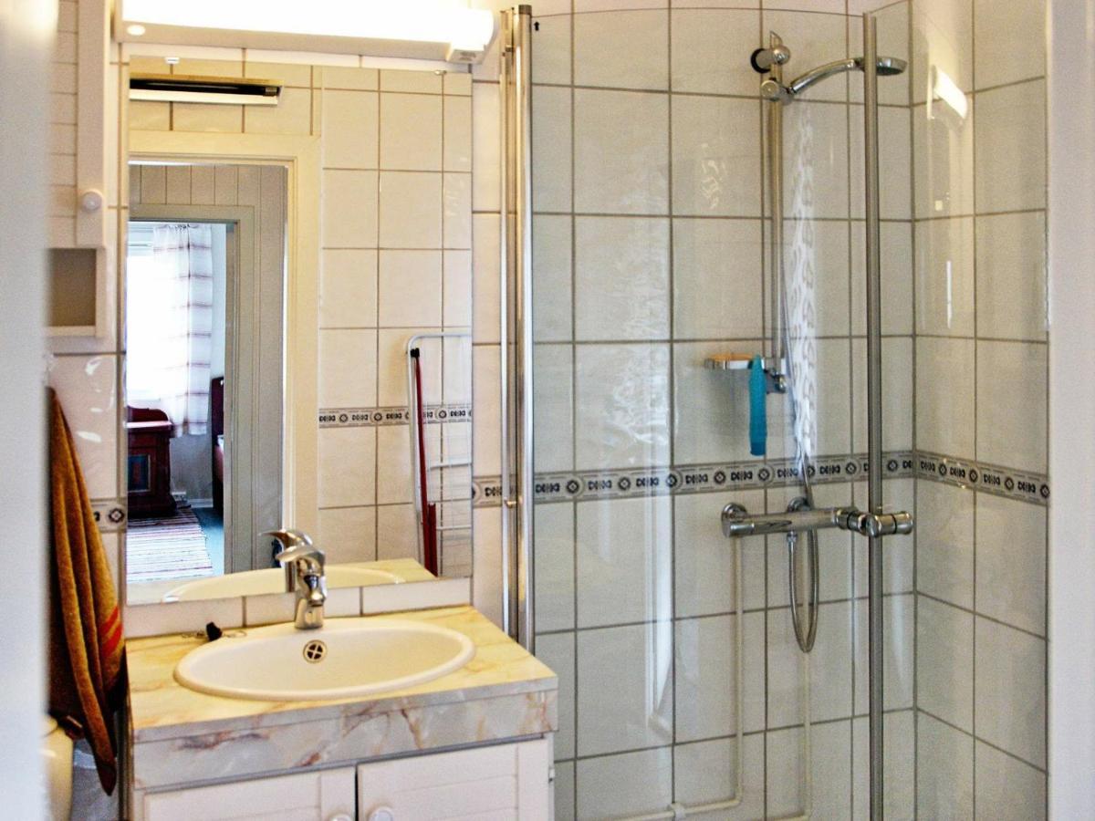 6 Person Holiday Home In Otta Room photo